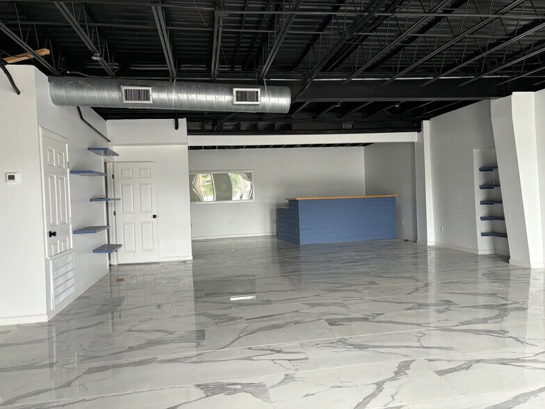 More Photos Of 1331 E Broadway St, Pearland Unknown For Lease