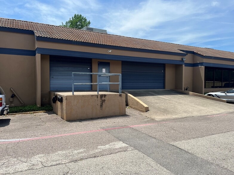 More Photos Of 4851 Keller Springs Rd, Addison Light Distribution For Lease