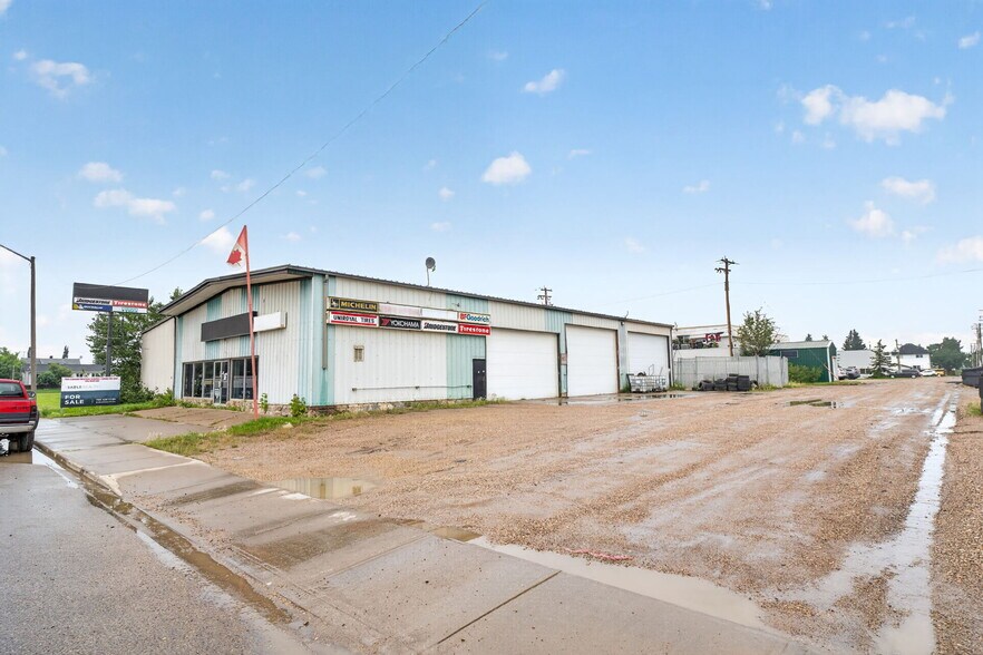 More Photos Of 5018 52 Ave, Tofield Warehouse For Sale
