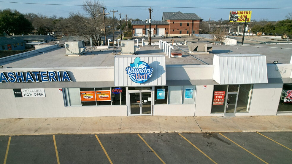 More Photos Of 107-109 Latch Dr, San Antonio Storefront Retail Office For Lease