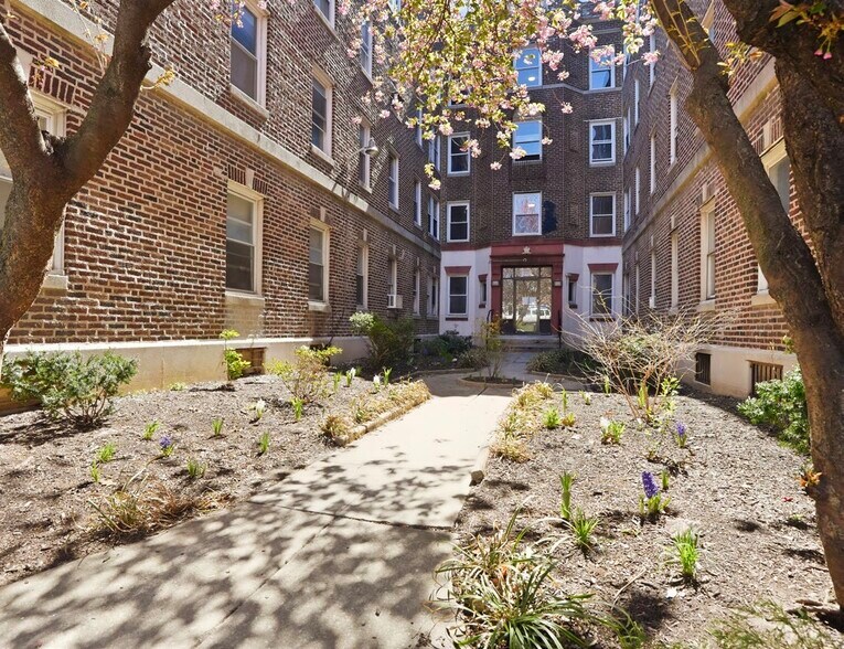 More Photos Of 4628 Leiper St, Philadelphia Multifamily For Sale
