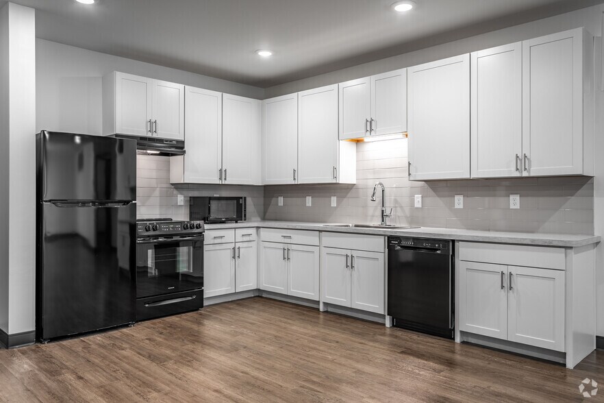 More Photos Of 366 E Broad St, Columbus Apartments For Lease