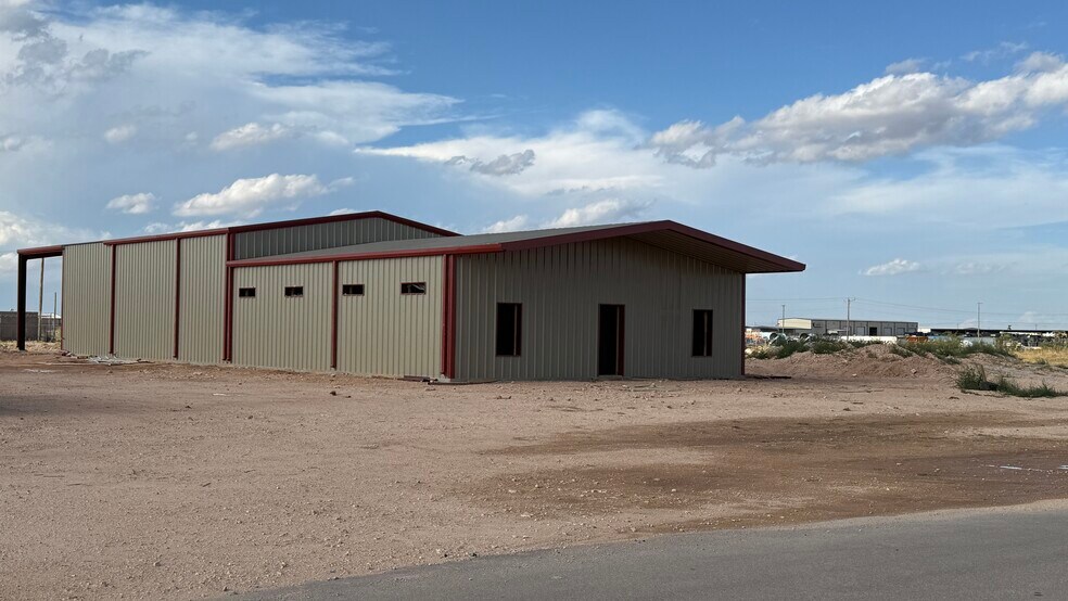 More Photos Of 1714 N FM 1788, Midland Warehouse For Lease