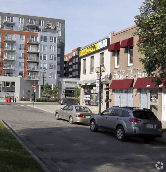 More Photos Of 673-675 Boul Henri-Bourassa E, Montréal Storefront Retail Residential For Sale