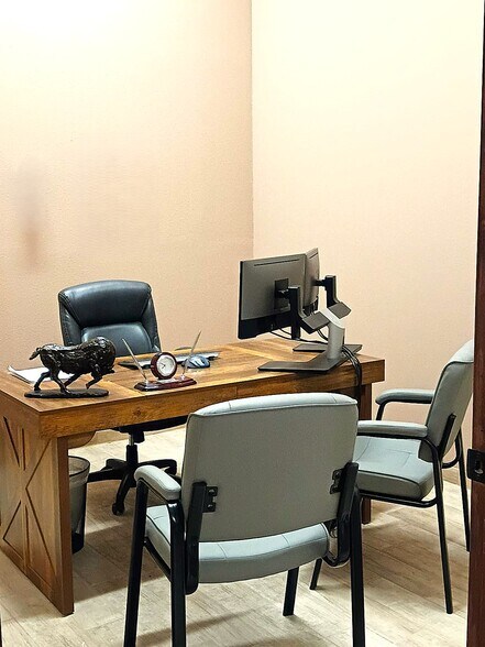 More Photos Of 12710 Montana Ste B-16, El Paso Coworking Space