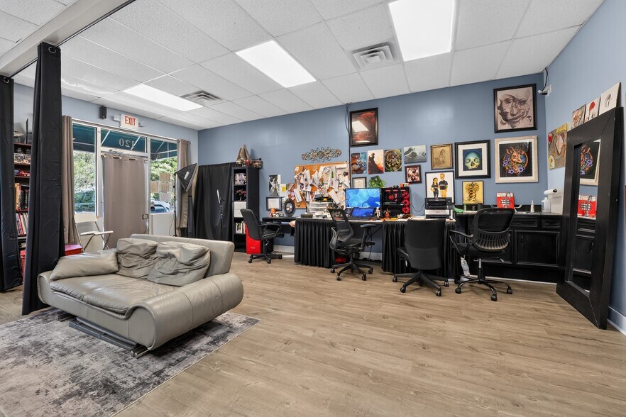 More Photos Of 594 E Chatham St, Cary Office For Sale