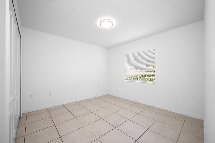 More Photos Of 2275 SW 61st Ave, Miami Apartments For Sale