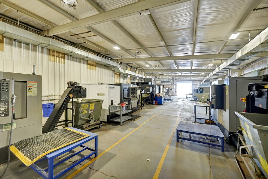 More Photos Of 2110 W 44th St, Odessa Industrial For Sale