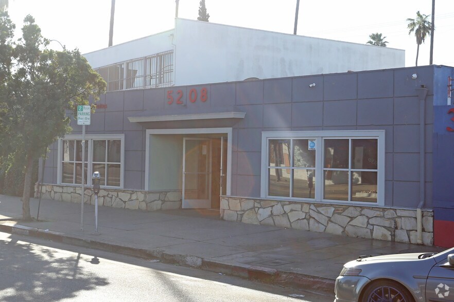 More Photos Of 5208 W Pico Blvd, Los Angeles Coworking Space