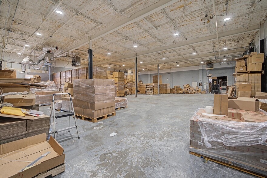 More Photos Of 688 Route 17K, Montgomery Warehouse For Lease