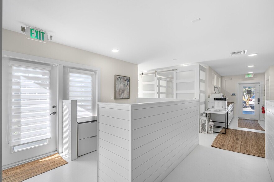 More Photos Of 9300 N A1A, Vero Beach Freestanding For Sale