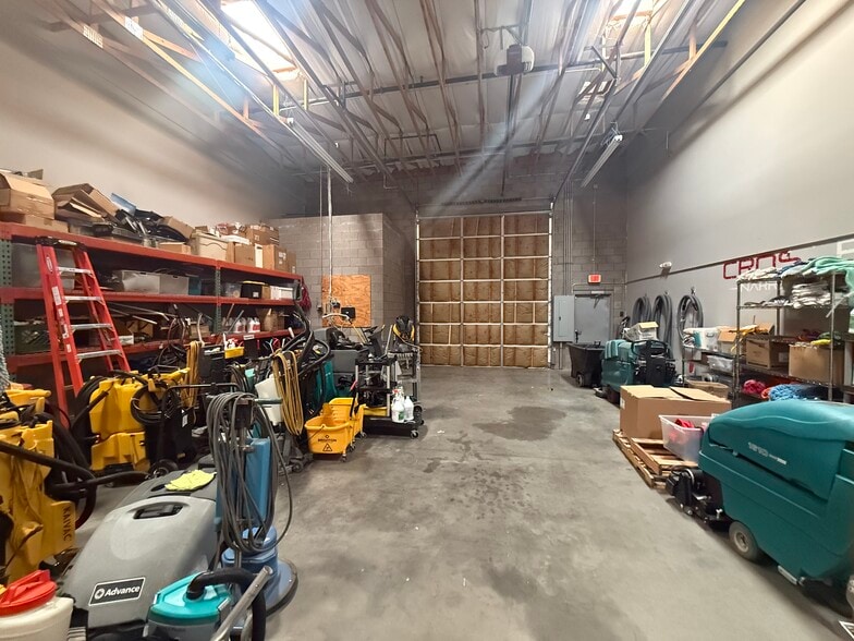 More Photos Of 20819 N 25th Pl, Phoenix Warehouse For Sale
