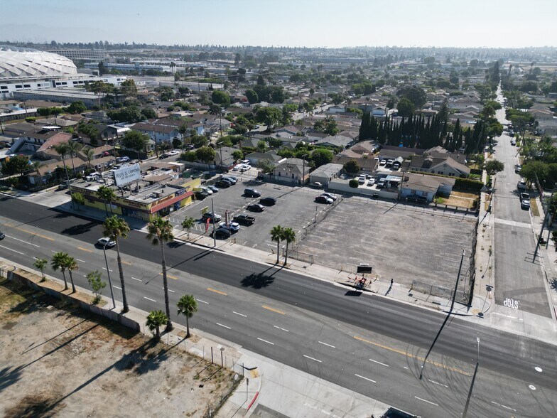 More Photos Of 10500 S Prairie Ave, Inglewood Freestanding For Sale