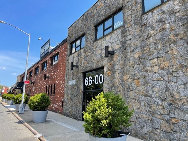 Primary Photo Of 66-00 Long Island Expy, Maspeth Office For Lease