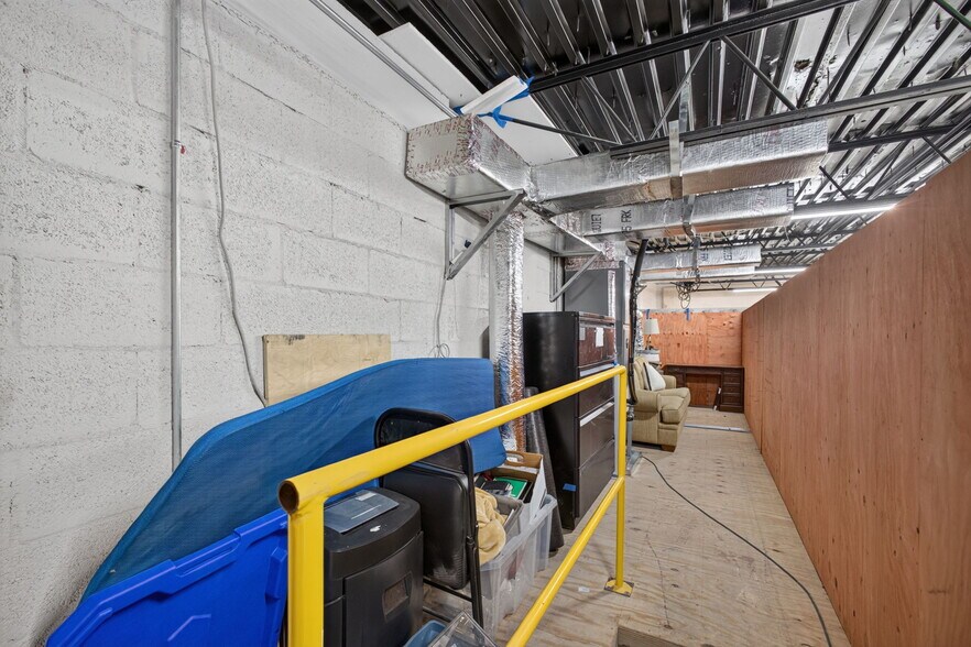 More Photos Of 1334 S Killian Dr, Lake Park Warehouse For Sale