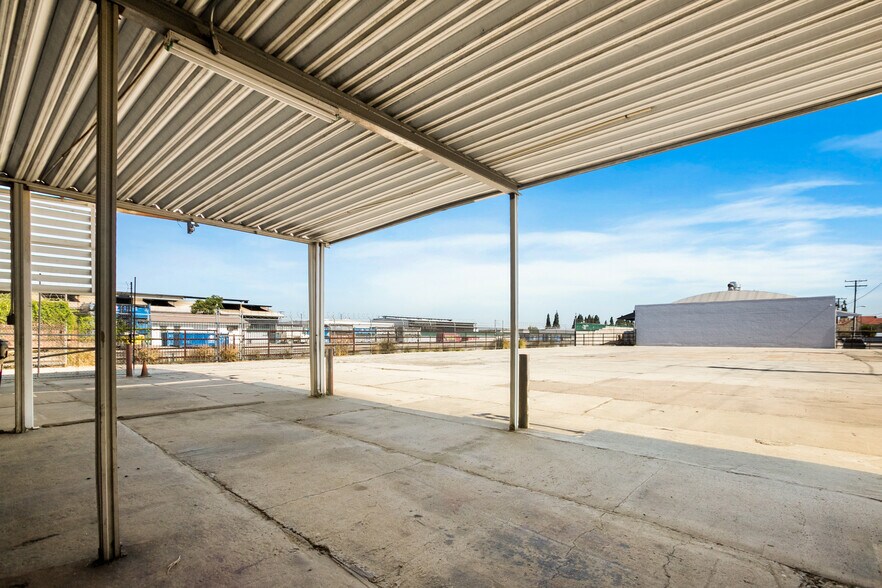 More Photos Of 7757 Jackson St, Paramount Land For Lease