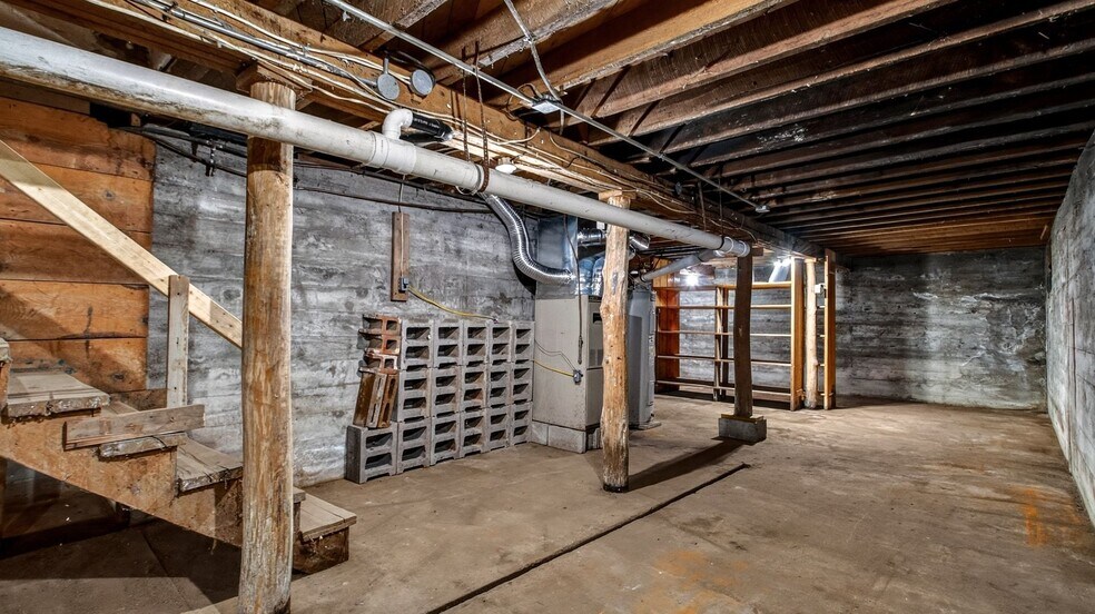 More Photos Of W15282 & W15304 State Highway 64, Gilman Lodge Meeting Hall For Sale