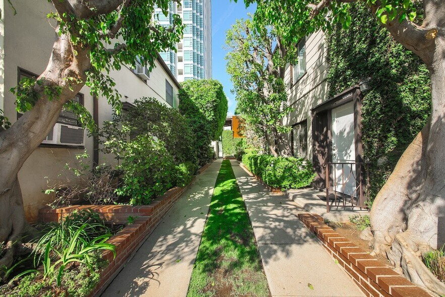 More Photos Of 10361 Ashton Ave, Los Angeles Apartments For Sale