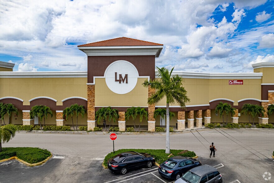 More Photos Of 3201-3383 N State Road 7, Lauderdale Lakes Unknown For Lease