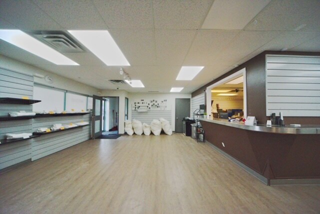 More Photos Of 1431 40th Ave NE, Calgary Light Distribution For Sale