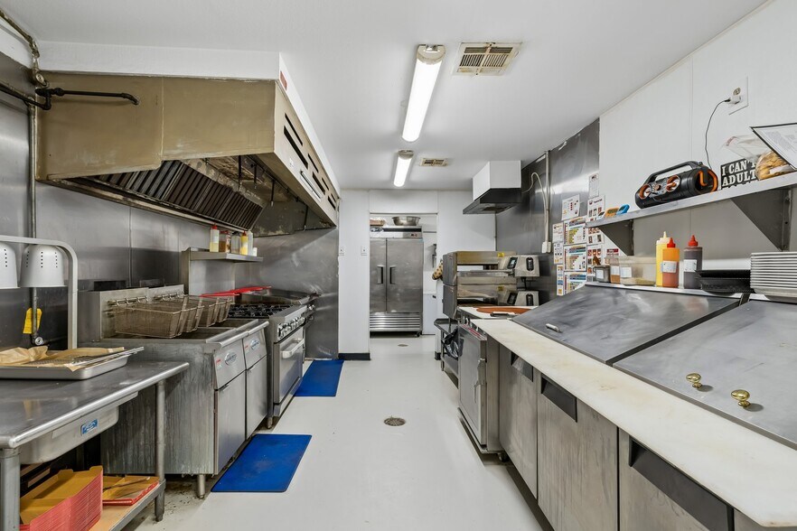 More Photos Of 8848 Soldier Creek Rd, Kingston Hotel For Sale