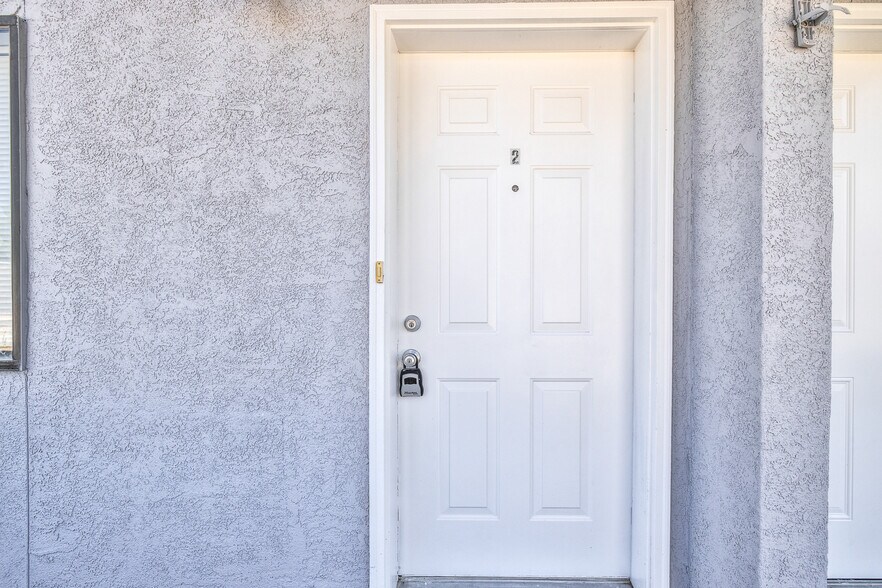 More Photos Of 126 E 1st North St, Mesquite Multifamily For Sale