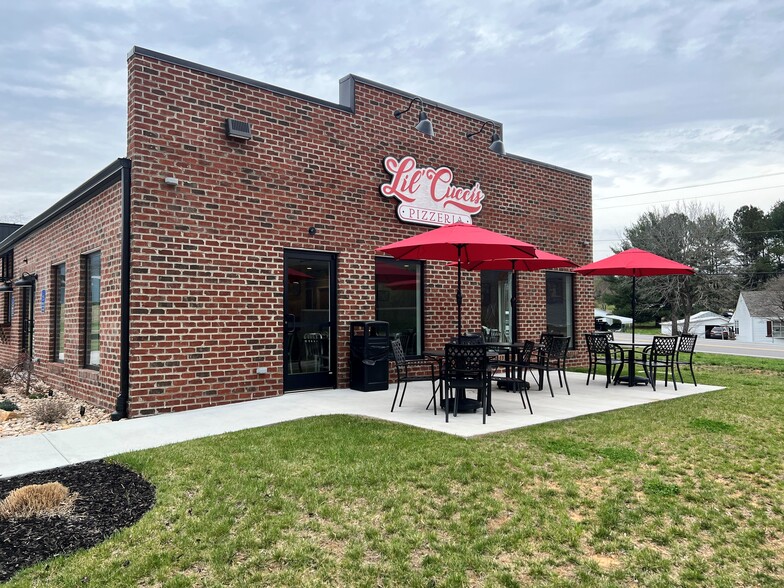 More Photos Of 674 Teresa, Roanoke General Retail For Sale