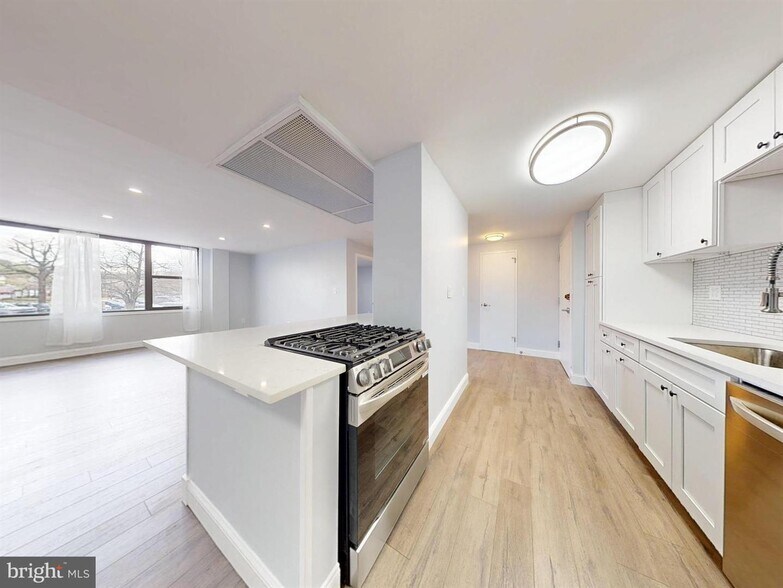 More Photos Of 4600 Duke St, Alexandria Apartments For Sale