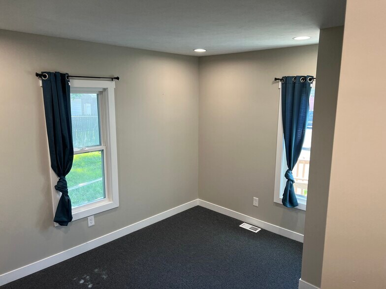 More Photos Of 24 Wilbur St SE, Grand Rapids Loft Creative Space For Lease