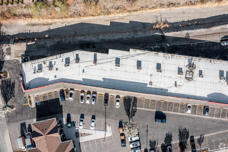 More Photos Of 10310-10384 S Redwood Rd, South Jordan Freestanding For Lease