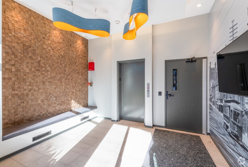 More Photos Of 21 Pleasant St, Malden Loft Creative Space For Lease