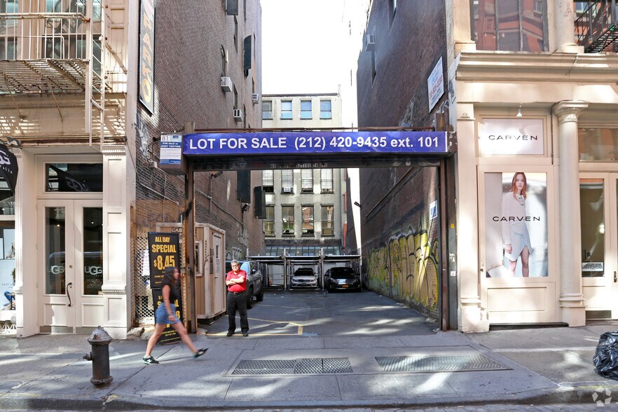 More Photos Of 81 Mercer St, New York Parking Lot For Lease