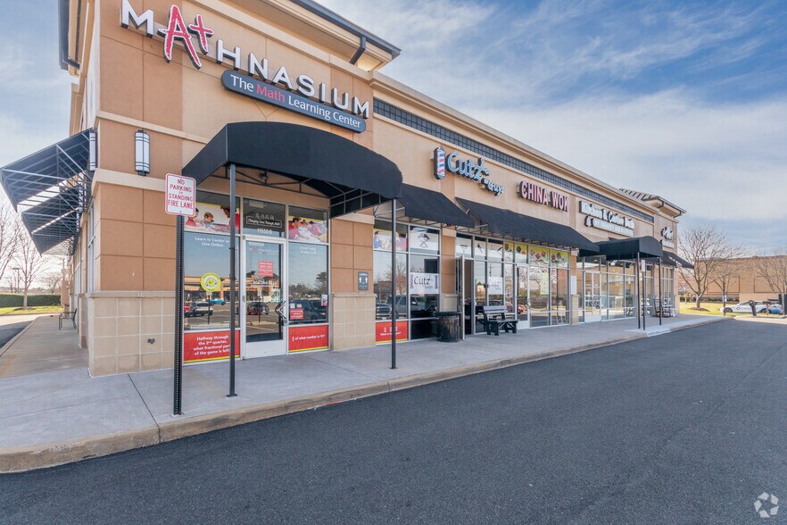 More Photos Of 11530 W Broad St, Richmond General Retail For Lease