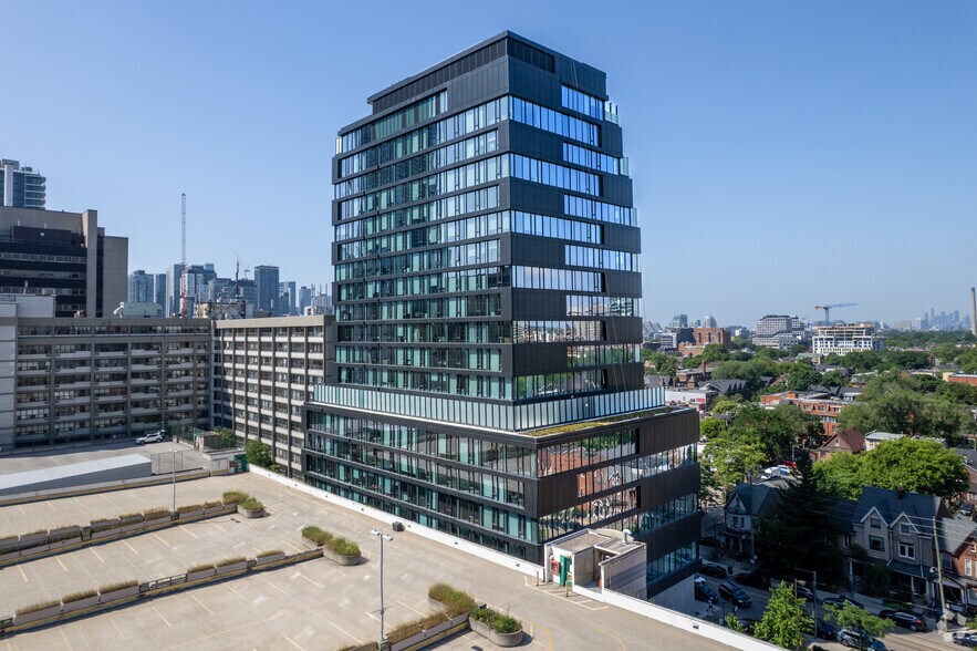 More Photos Of 193 McCaul St, Toronto Apartments For Lease