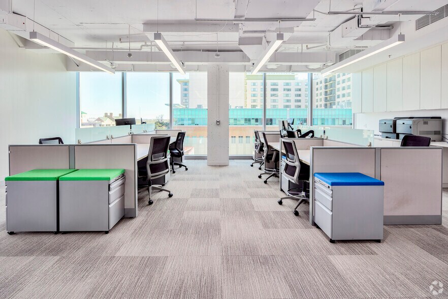 More Photos Of 4500 East West Hwy, Bethesda Office For Lease