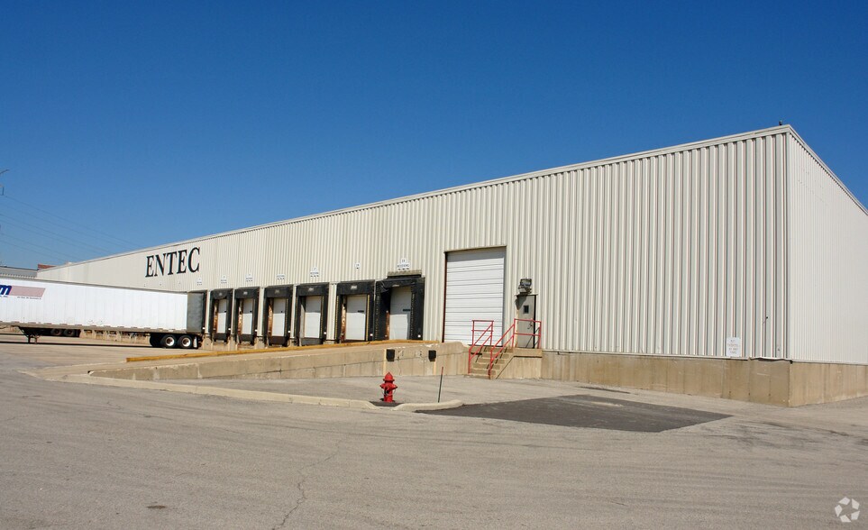 More Photos Of 24210 W 143rd St, Plainfield Warehouse For Sale