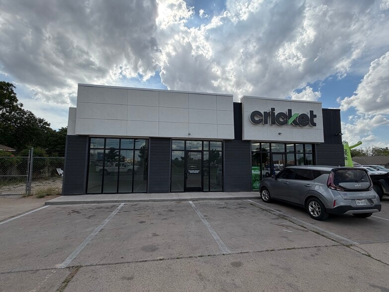 More Photos Of 1709 Ambler Ave, Abilene General Retail For Lease