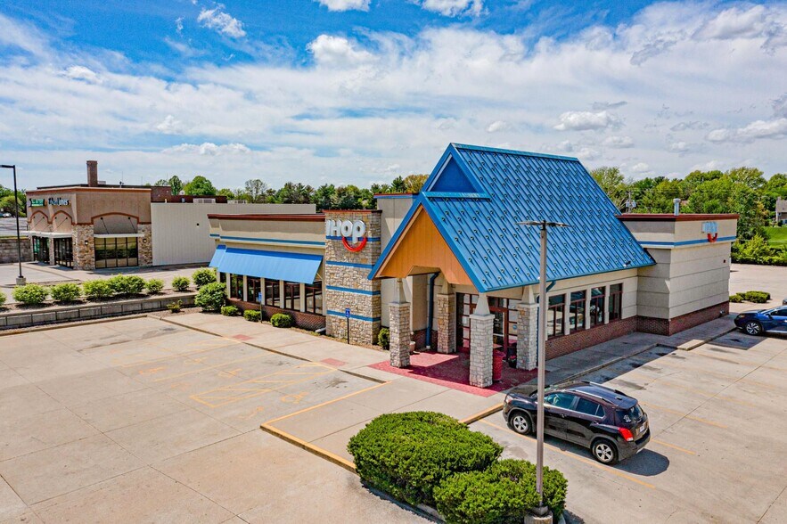 More Photos Of 2248 N Webb Rd, Grand Island Restaurant For Sale