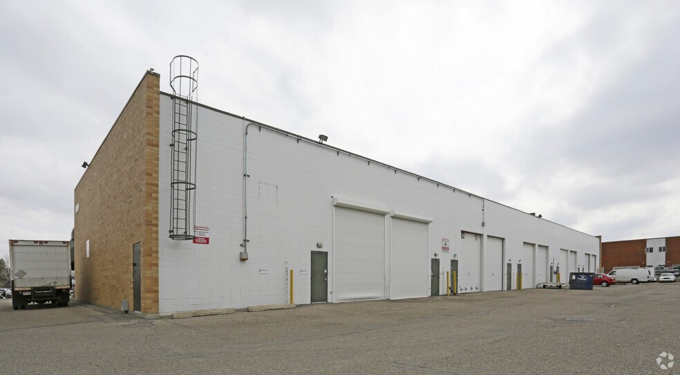 More Photos Of 1919 27th Ave NE, Calgary Warehouse For Sale