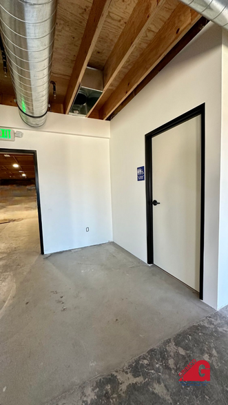More Photos Of 6846 Lankershim Blvd, North Hollywood Warehouse For Lease