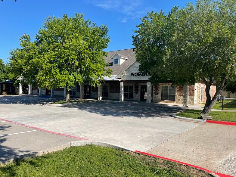 More Photos Of 2740 Virginia Pky, McKinney Medical For Lease