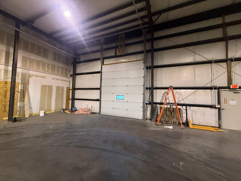 More Photos Of 19 Buffum Rd, North Berwick Warehouse For Sale