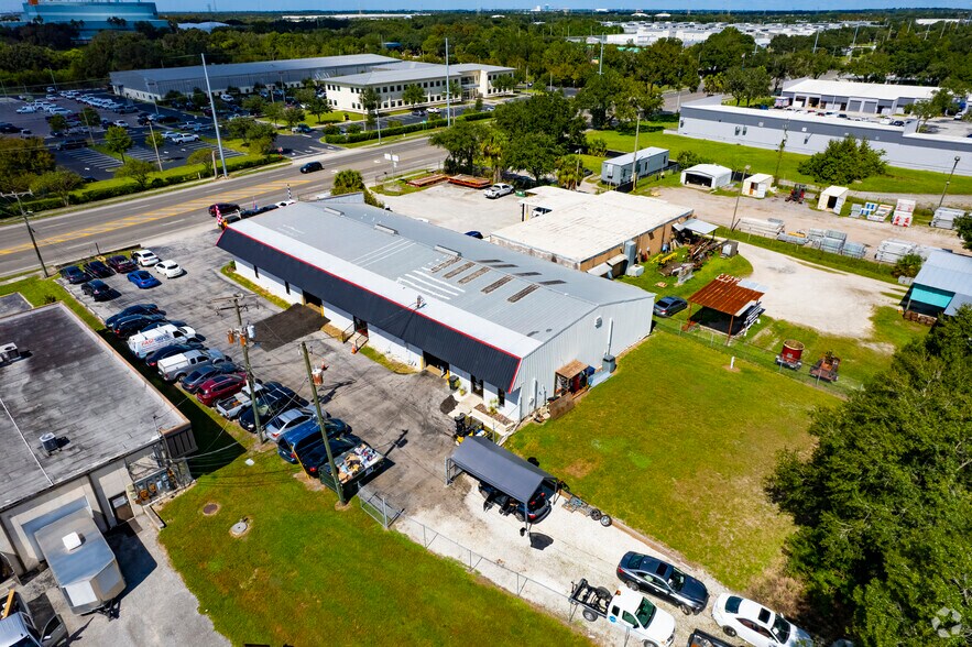 More Photos Of 109 N Falkenburg Rd, Tampa Manufacturing For Sale