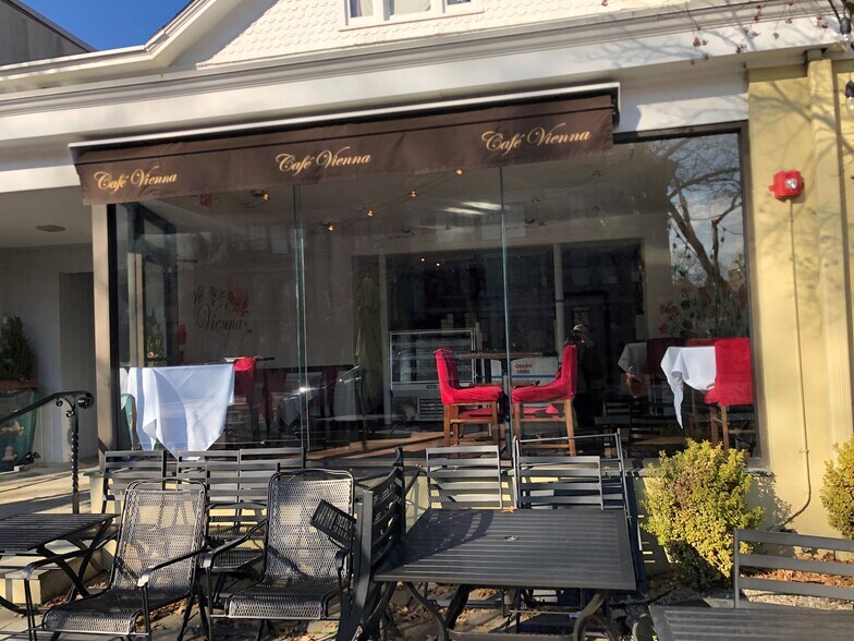 More Photos Of 200 Nassau St, Princeton Storefront Retail Residential For Lease