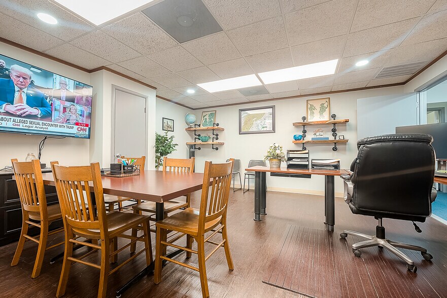 More Photos Of 208-214 E X St, Deer Park Medical For Lease