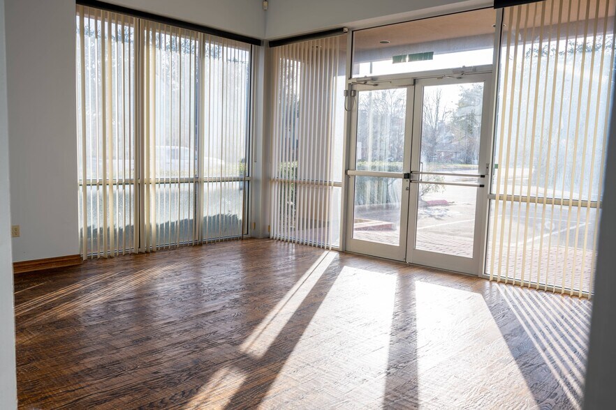 More Photos Of 2225 Avenue J, Arlington Office For Sale