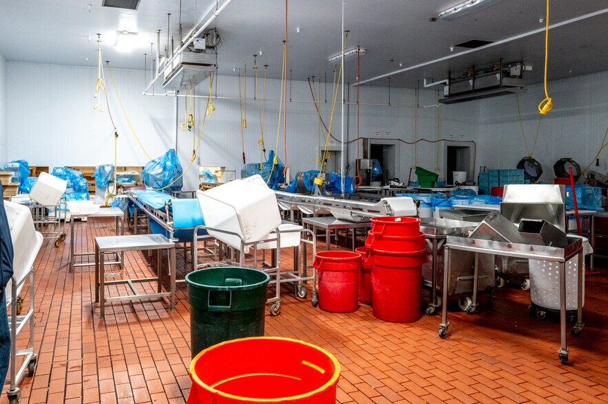 More Photos Of 8425 Carbide Ct, Sacramento Food Processing For Sale