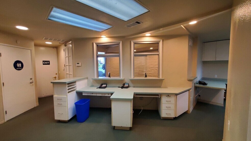 More Photos Of 2740 W Main St, Visalia Medical For Lease