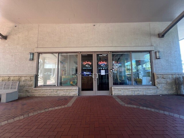 More Photos Of 142 W Platt St, Tampa Office Residential For Lease