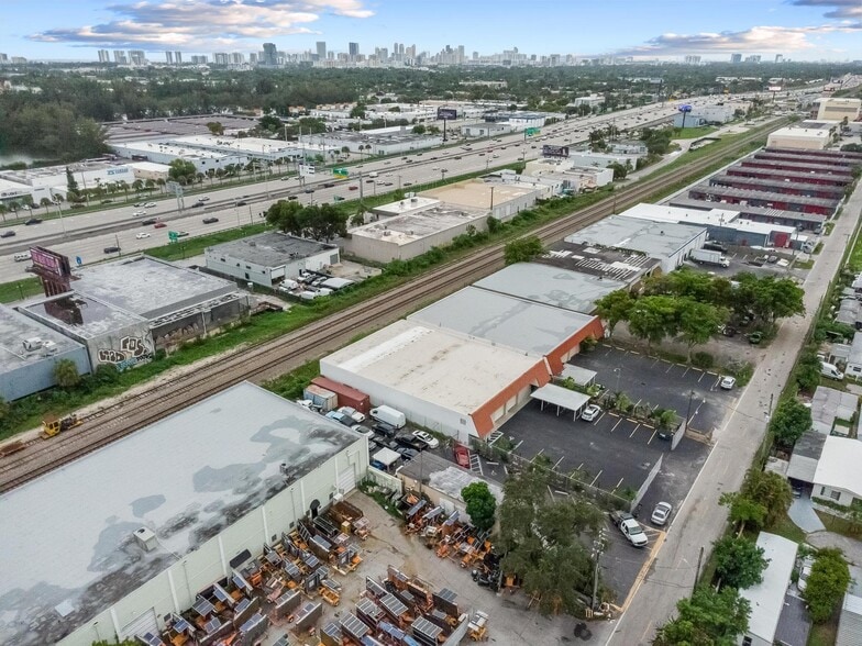 More Photos Of 2111 SW 31st Ave, Hallandale Beach Warehouse For Sale